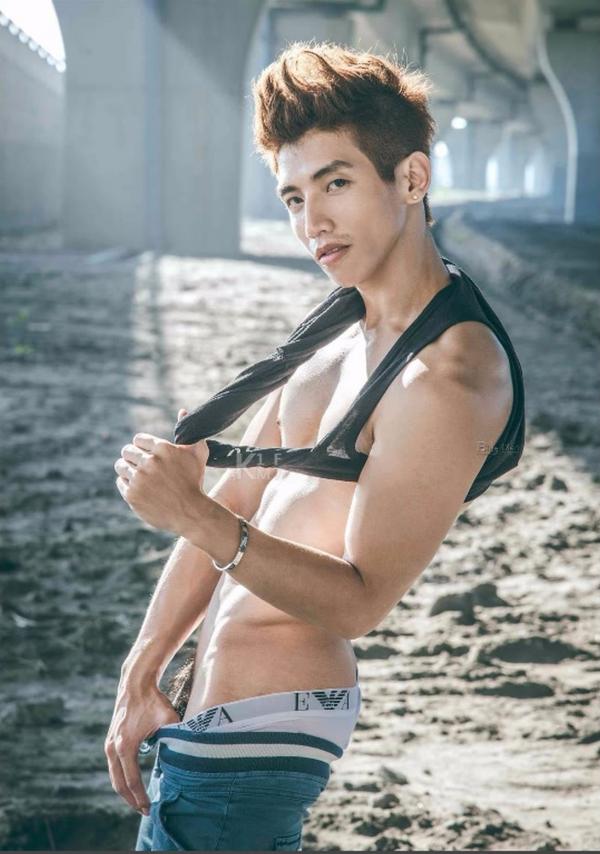 Whoseman-7-平面男模-蔡洋洋---藝術全見版